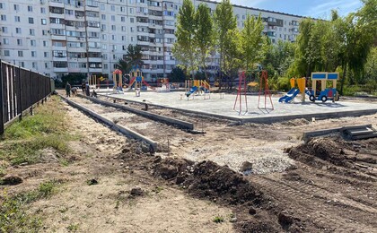 Промежуточный этап благоустройства сквера